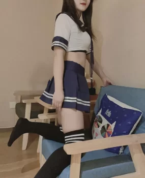 米粒兼职上门 长的像老外 肌肉男可以单手抓起后入